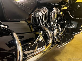 Indian Roadmaster - 8