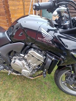 Honda CBF 600S - 8