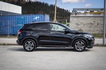 Honda HRV benzín s automatickou prevodovkou v najvyššej výba - 8