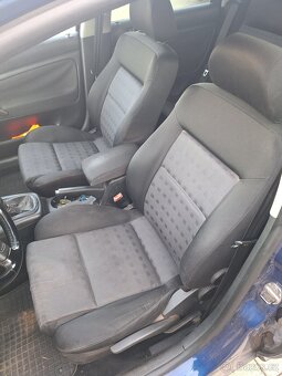 VW Passat 1.9 TDI 96 kw - 8