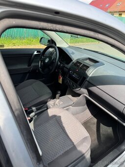 Volkswagen Polo 1.2 40kw rok výroby 2002 5ti dveří - 8