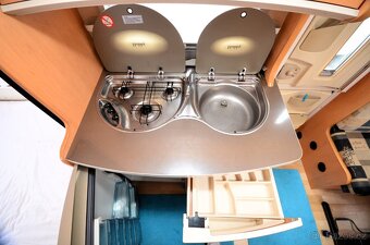 Karavan Hobby De Luxe 450 UB - 8