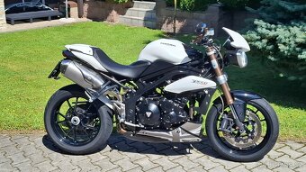 Triumph Speed Triple 1050 - 8