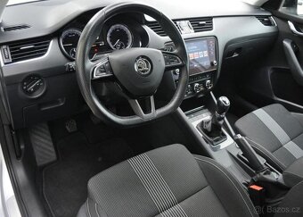 Škoda Octavia 2,0TDi STYLE & DYNAMIC ČR - 8