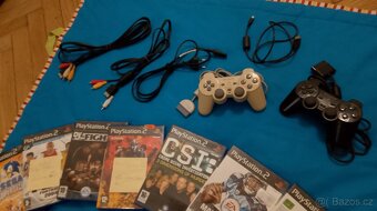 PlayStation 2 slim + příslušenství + hry - 8