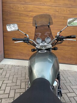 Suzuki GSX 750 - 8