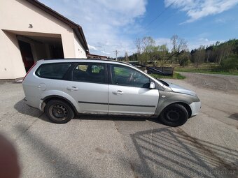 Prodám ford focus 1.6 tdci r.v.2005 - 8