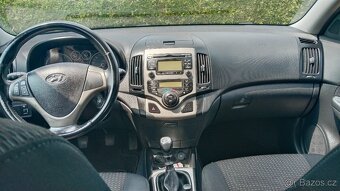 hyundai i30 1,4 16V - 8