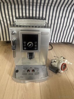 Prodám kávovar DeLonghi ECAM 23.420 SB – na díly / k opravě - 8