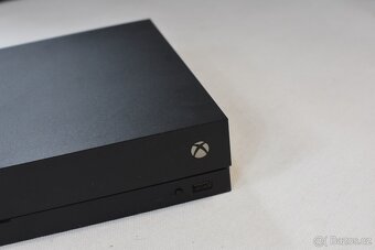 Xbox One X (Záruka) - 8