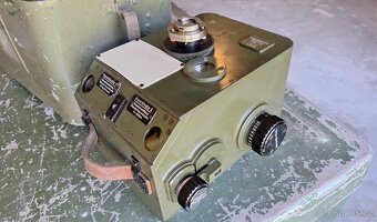 Starý vojenský dálkoměr Em - 61 - DDR s příslušenstvím - 8