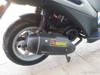 Italský skútr BENELLI ADIVA 150 r.v. 2003 - 8