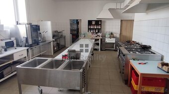Restaurace v hotelu Máj v Nových Hradech - 8