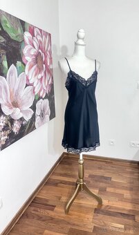 Hedvábná košilka Intimissimi Vel S - 8