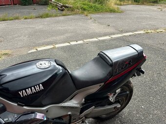 Yamaha FZR 1000 25 KW na A2 - 8
