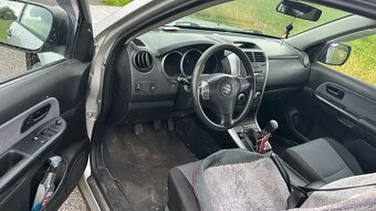 Suzuki Grand Vitara 1.6i 4x4 - 8