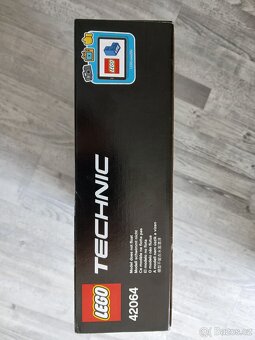 LEGO Technic 42064 Výzkumná oceánská loď - 8
