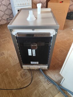 Myčka Whirlpool - 8