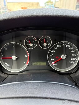 FORD FOCUS Combi - 8
