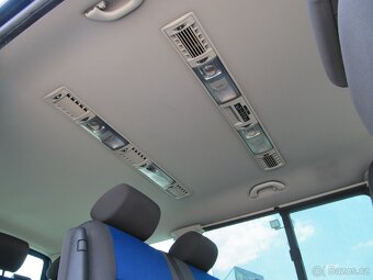 Volkswagen Caravelle 2.5 TDI 7 míst 4 x 4 - 8