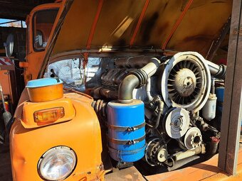 Tatra 148 AD 070 - 8