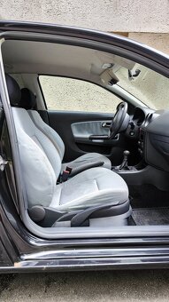 Prodám Seat Ibiza 6l 1.4 16v 55kw (2003) - 8