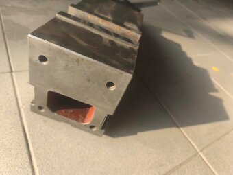 Strojní hydraulický přesný svěrák Safeway VISE CHV-130V - 8