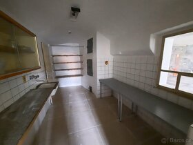RD Protivanov, 4+1 na pozemku 495m2 - 8