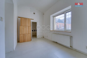 Pronájem bytu 3+kk, 167 m², Plzeň, ul. Palackého - 8