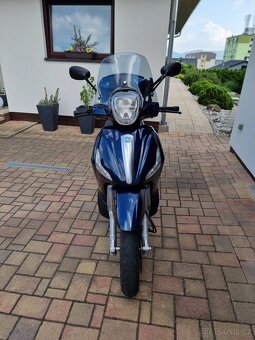 Piaggio Beverly 350 - 8