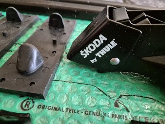 základní střešní nosič uzamykatelný Škoda Favorit, Forman, F - 8