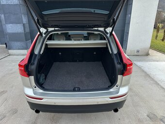 Volvo XC60 2.0 Momentum Pro B4 AWD MILD HYBRID - 8