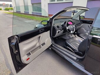 Volkswagen New Beetle 2,0i cabrio / po servisu / - 8