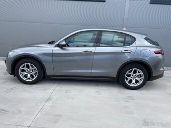 Alfa Romeo Stelvio 2.2 JTDM Executive, automat, dvě sady pne - 8