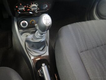 Dacia Duster 1.6 16V, 4x4, klima,1.majitel, 2x kola - 8
