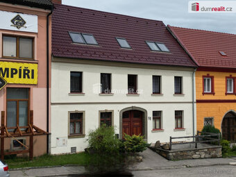 Prodej, rodinný dům, zahrada, garáž, nám. J.V. Kamarýta, Vel - 8
