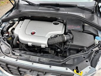 VOLVO XC60 2.4D 136kW - 8
