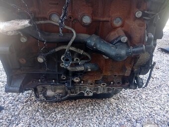 PEUGEOT, CITROEN MOTOR 2,0HDI EURO 5, RH02, RHO2, RHD, AHZ - 8