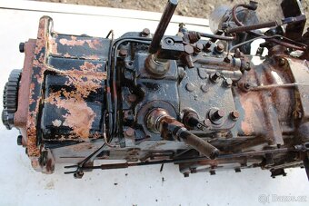 Zetor 8145 10145 převodovka zánovní z postřikovače rp6 - 8