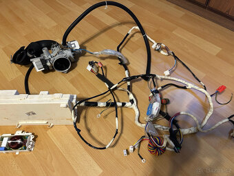 LG F1481TDP - náhradní díly, čelní panel, komplet čerpadlo. - 8