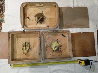 Hodiny za zeď, krbové, budíky, atd. celkem 24 ks  PRIM atd. - 8