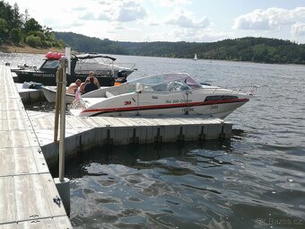 Kajutový motorový člun RIO 550 Cruiser + přepravník - 8