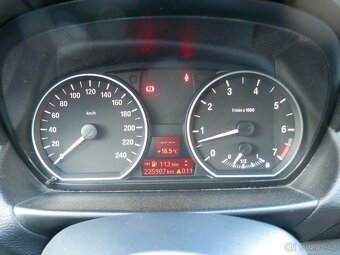 BMW 118i, Klima, Tažné. - 8