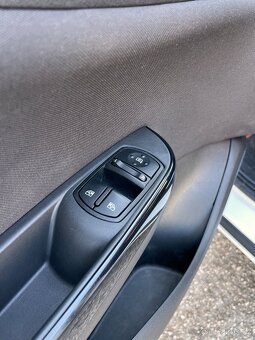 Opel Corsa | 2016 | 36 200 | 66 kW | benzin | manual - 8
