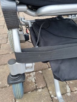 Elektrický invalidní vozík eThron 12'DW - 8