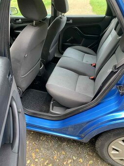 Ford Fokus 1.6 74 kW - 8