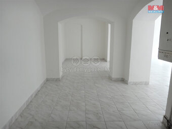 Pronájem obchodních prostor, 114 m2, Kladno,ul. T.G.Masaryka - 8