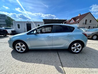 Opel Astra J 1,6 16V, 2009, tyrkysová, najeto 135.386 km - 8