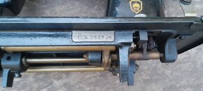 Retro šicí stroj Minerva - 8