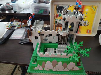 LEGO Castle 6081 King's Mountain Fortress +návod - 8